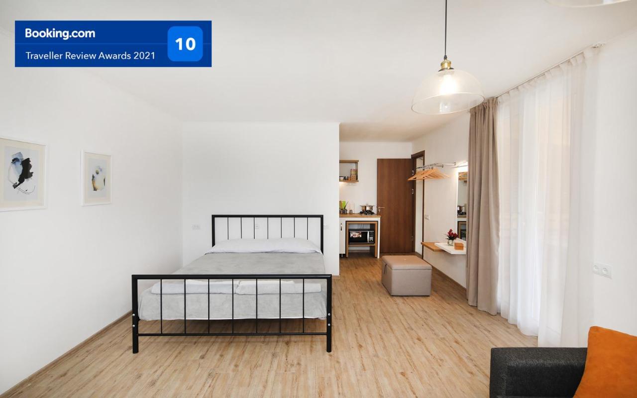 Hotel Twins Tbilisi Esterno foto