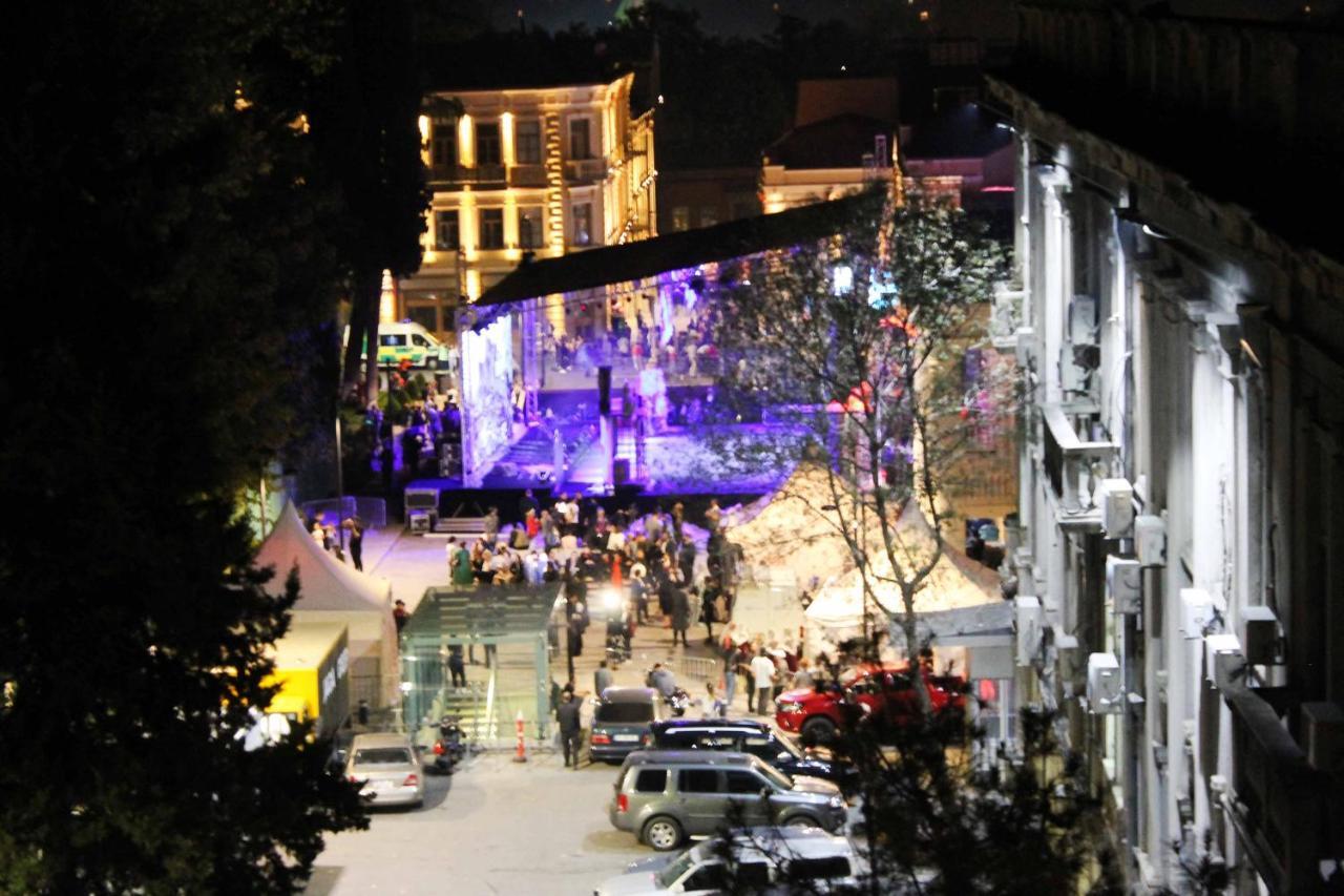 Hotel Twins Tbilisi Esterno foto